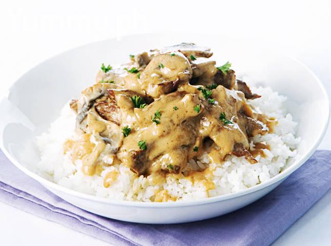 CREAMY MUSHROOM BEEF BOWL