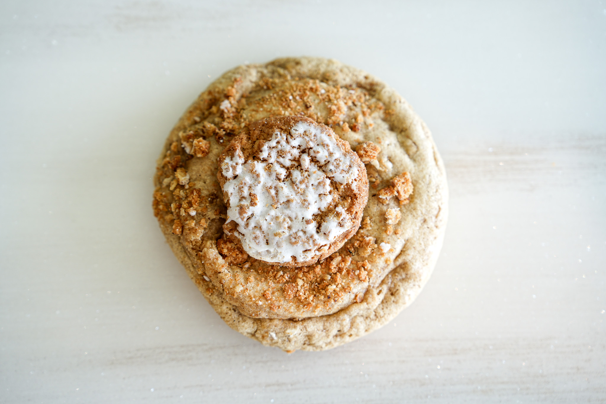 OATMEAL CREME PIE STUFFED PROTEIN COOKIE