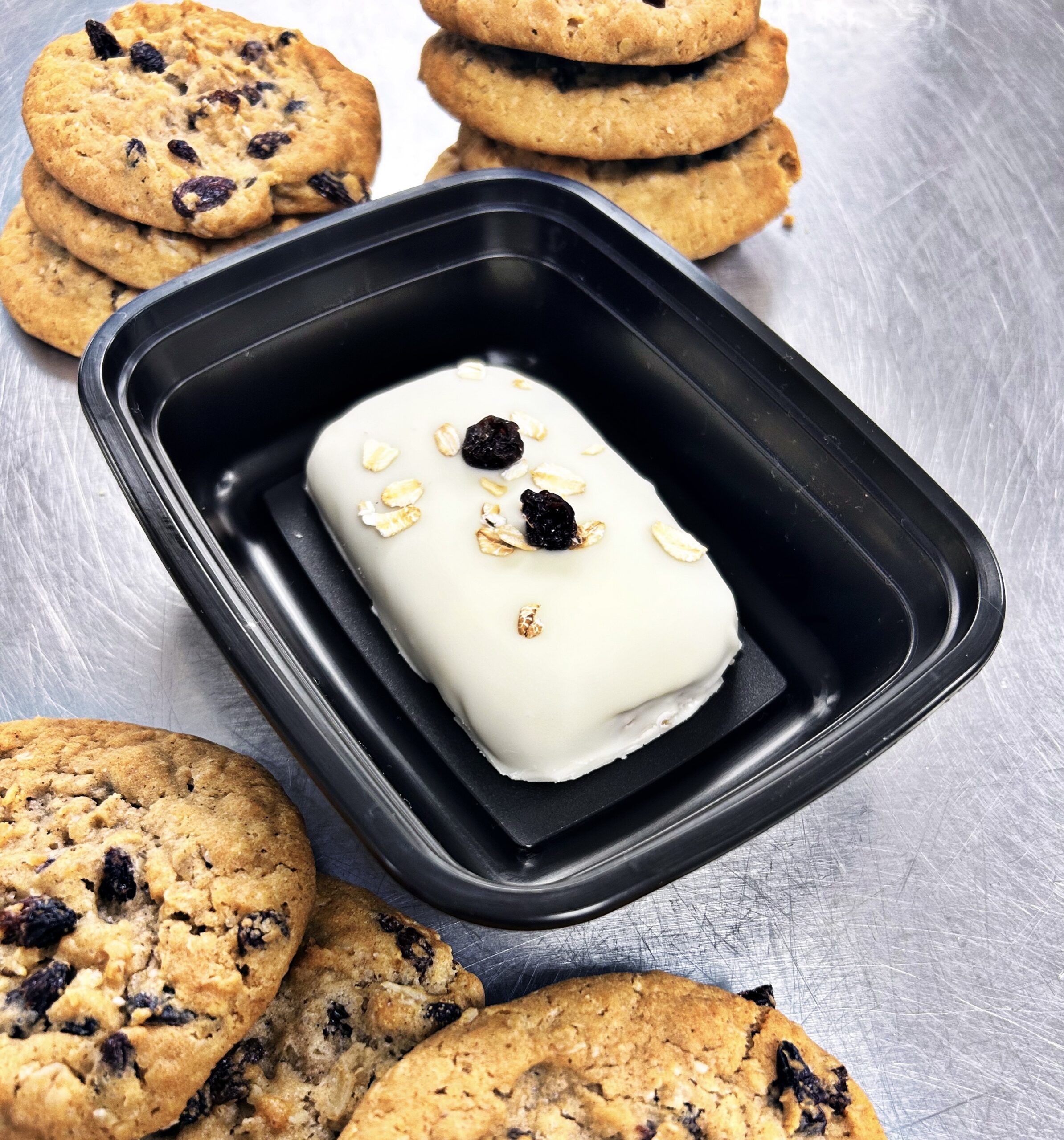 OATMEAL RAISIN PROTEIN SNACK BAR